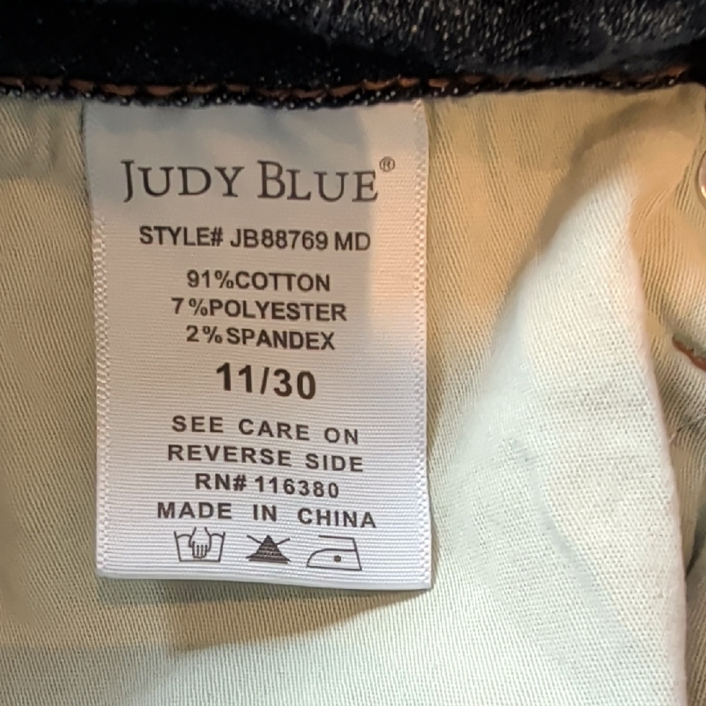 Judy Blue Distressed Light Blue Skinny Jeans - Picture 4 of 6